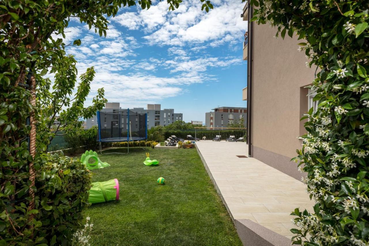 Sunny Garden Adria Apartment Split Exterior photo